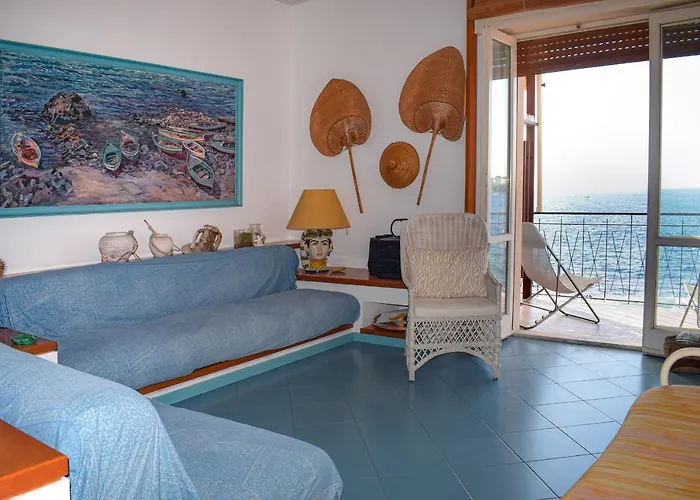 公寓 Acitrezza View *