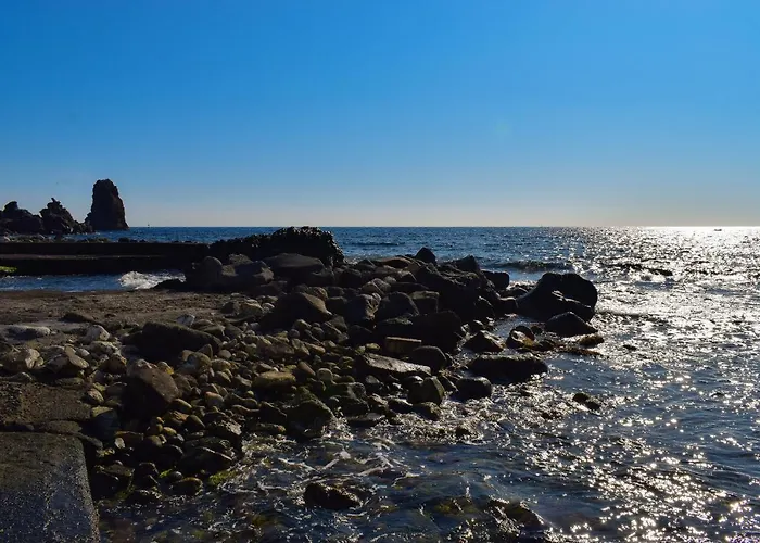 Acitrezza View * 阿齐·卡斯特罗